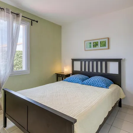 בית נופש 3 Bedroom In סן-ג'ורג'-דולרו