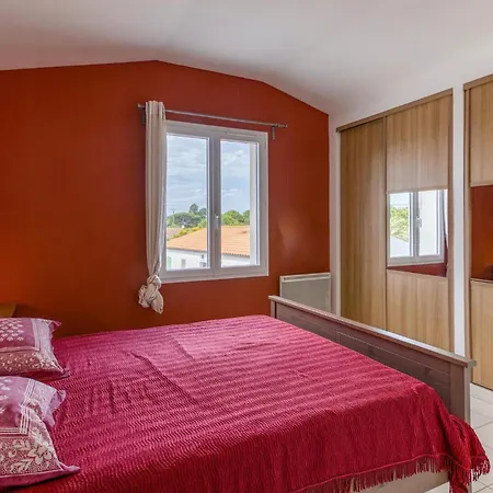 3 Bedroom In בית נופש סן-ג'ורג'-דולרו